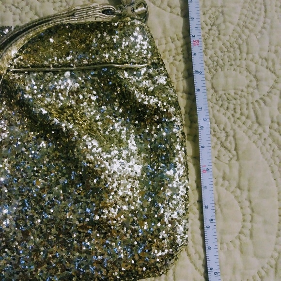 Gold Glitter Wristlet - Picture 5 of 5